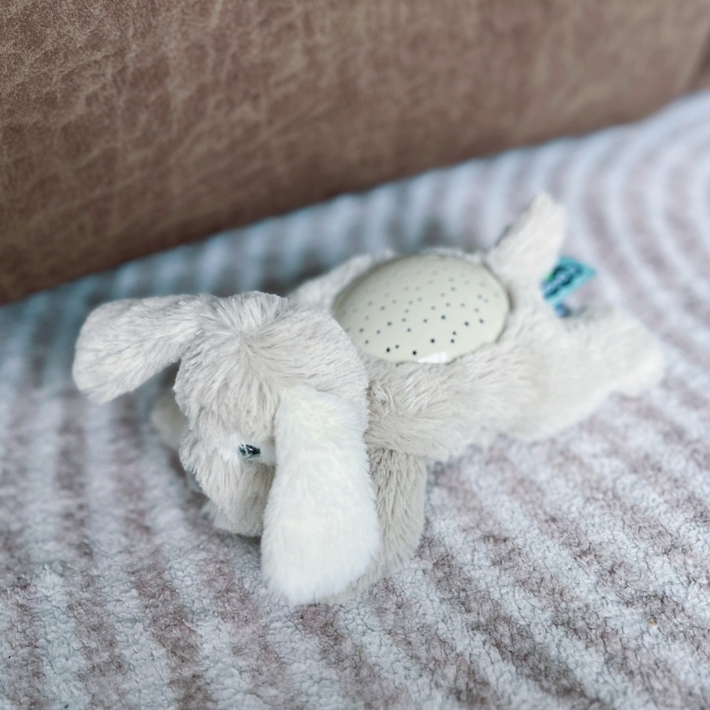 Cloud B Cream/Grey Dog Plush - Light Up Ceiling Stars - Kids / Baby / Toddler